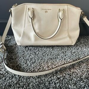 Cream colored leather Michael Kors Handbag